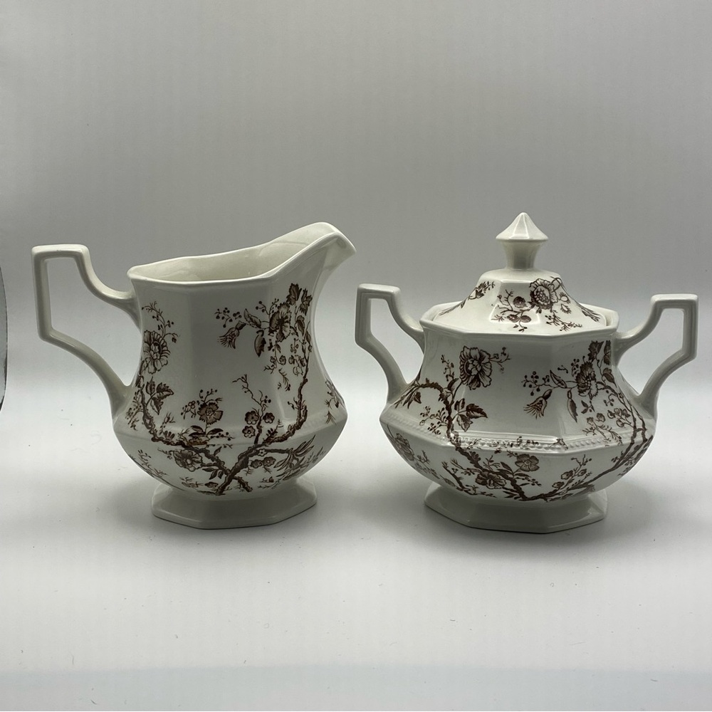 Vintage Johnson Brothers Hyde Park Sugar & Creamer Brown Transferware Farmhouse